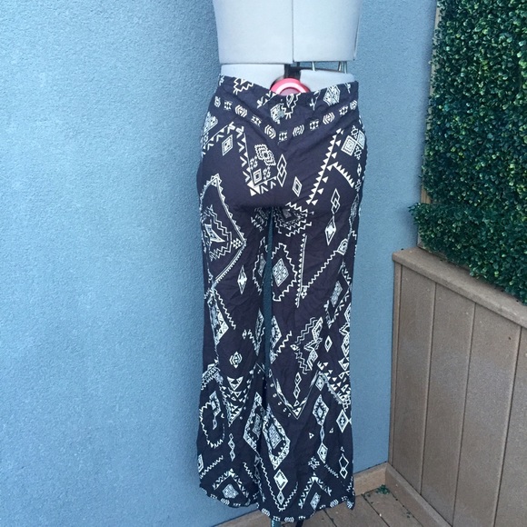 ❌SOLD❌ NWOT Billabong Midnight Hour Pants - Picture 4 of 4