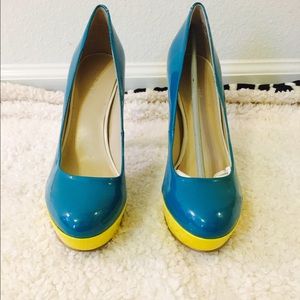NWOT Nine West Multi Color Heels