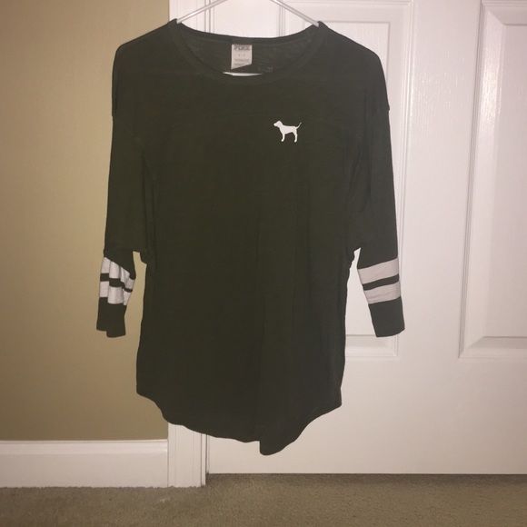 Vs Pink Half Sleve top Size Small!🎀💗