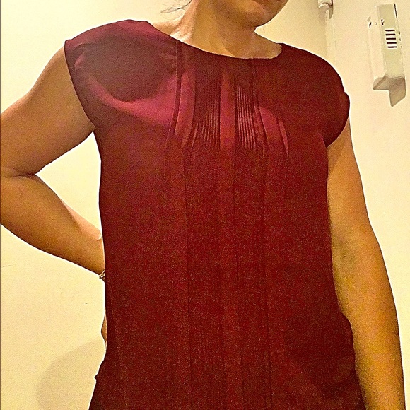Burgundy top by Adrianna Papell Small