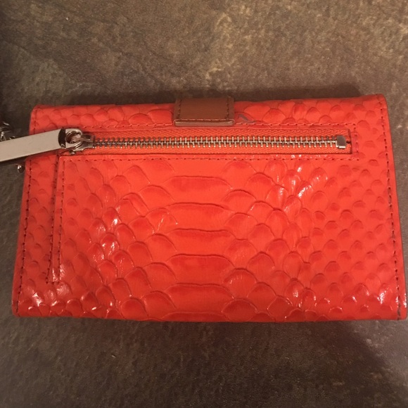 Lodis phone wristlet - Picture 3 of 3
