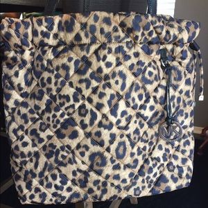 GENUINE Michael Kors Purse!!