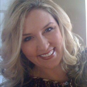 Meet your Posher, Carrie