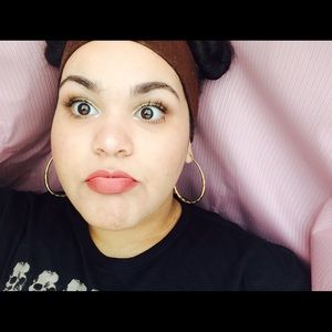 Meet your Posher, Dyana