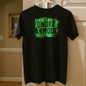 Boy's Under Armor T-shirt