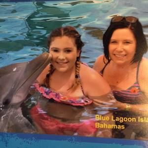 Meet your Posher, Valesa