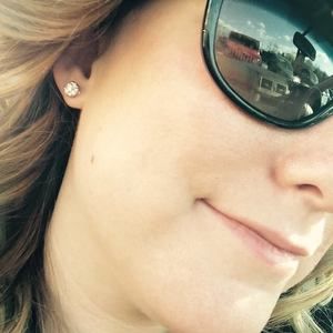 Meet your Posher, Renee