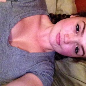 Meet your Posher, Gabriela