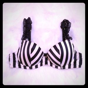 Victoria's Secret Nautical Bra. Size 34C.