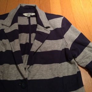 Navy blue and grey stripped blazer with pockets!