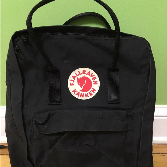 Fjallraven Kanken bag
