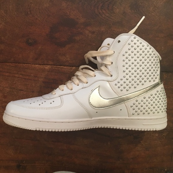 Nike Shoes - PM EDITOR PICK || RARE Nike Air Force One Sneakers