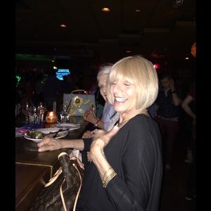 Meet your Posher, Paula