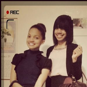 Meet your Posher, Hermanas