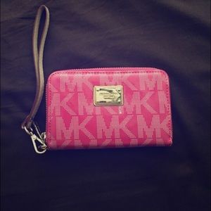 Michael Kors wristlet