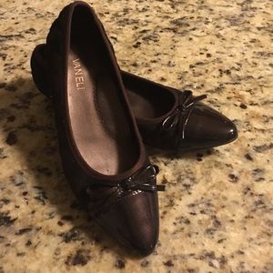 Vanili brown flats size 7.5