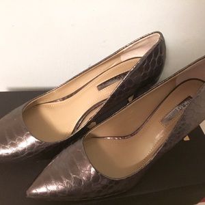 💕 authentic BCBG generation shoes