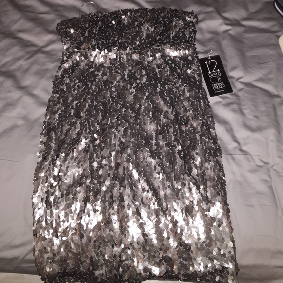Silver strapless dress! - Picture 2 of 6