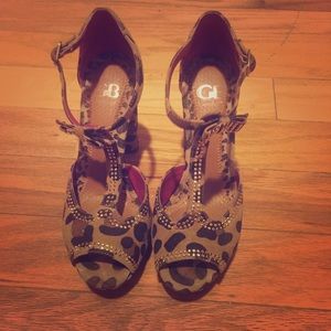 Leopard T-Strap heels