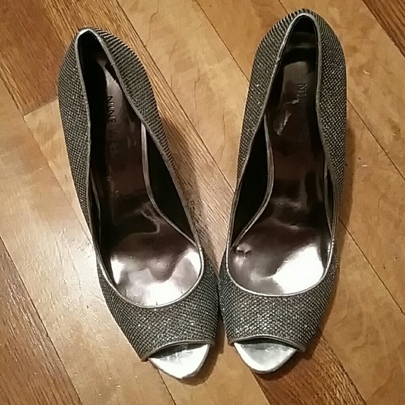 Nine West heels - Picture 1 of 4