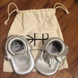 Freshly Picked Moccasins size 3 silver