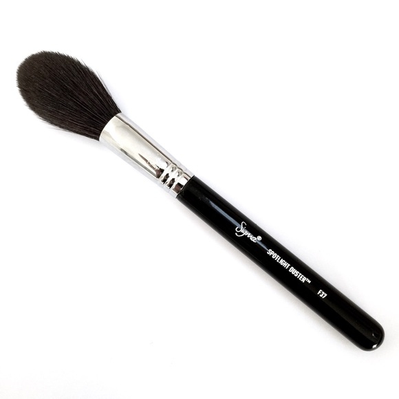 Sigma Other - Sigma duster face makeup brush F37