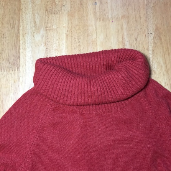 Angora turtleneck sweater. - Picture 4 of 4