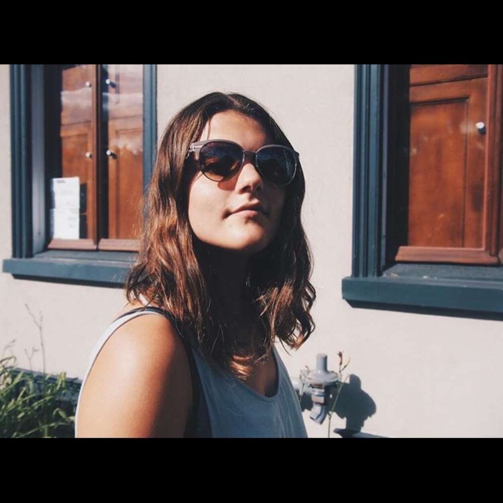 Meet your Posher, Alexandra