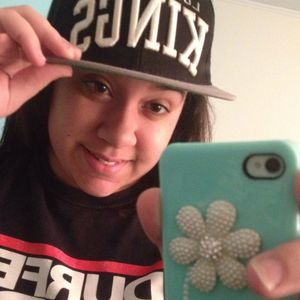 Meet your Posher, Ariel