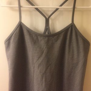 Lululemon Size 10 black/grey hyper stripe Power Y