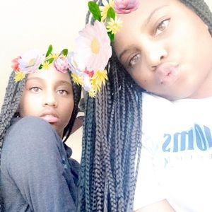 Meet your Posher, Destinee