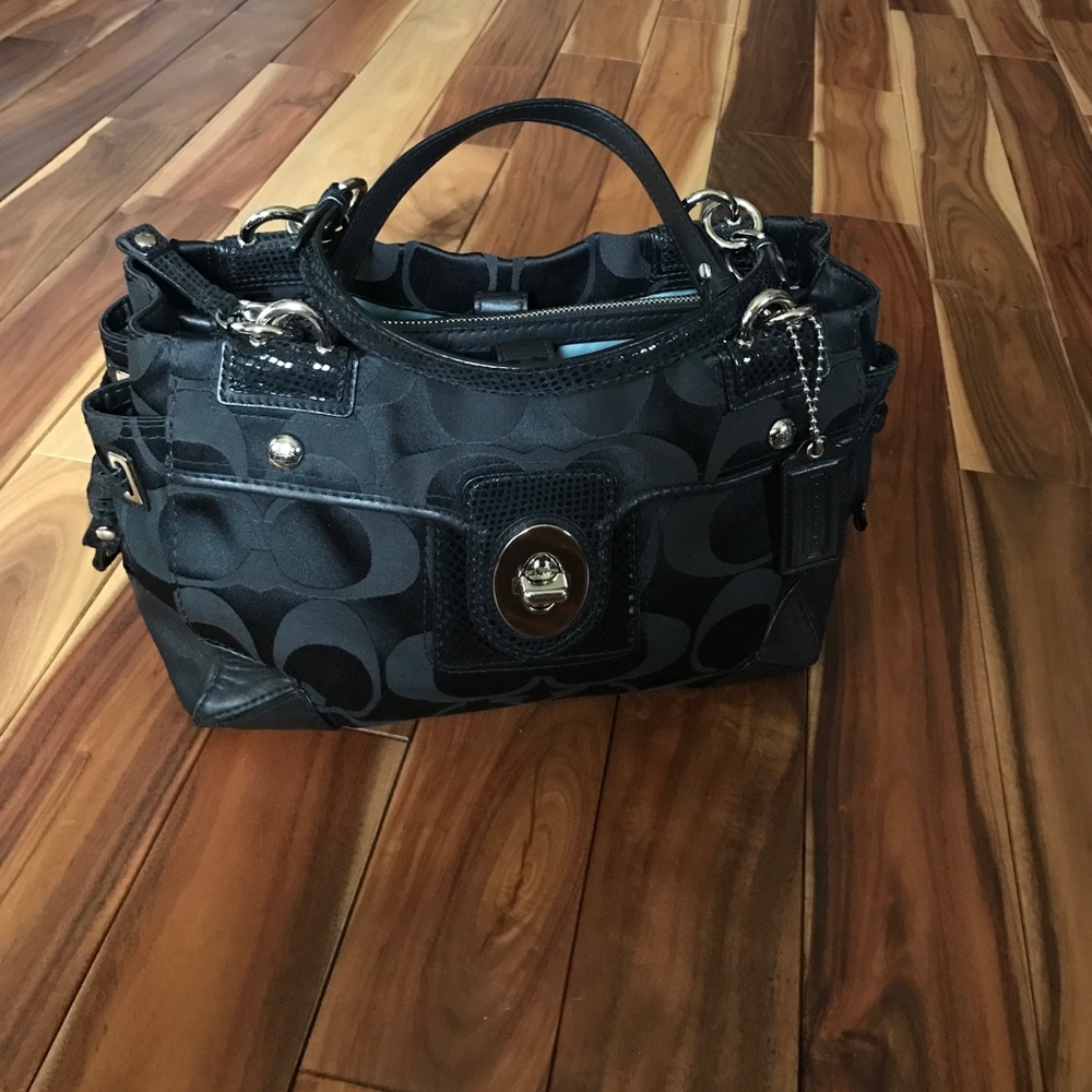 Handbag
