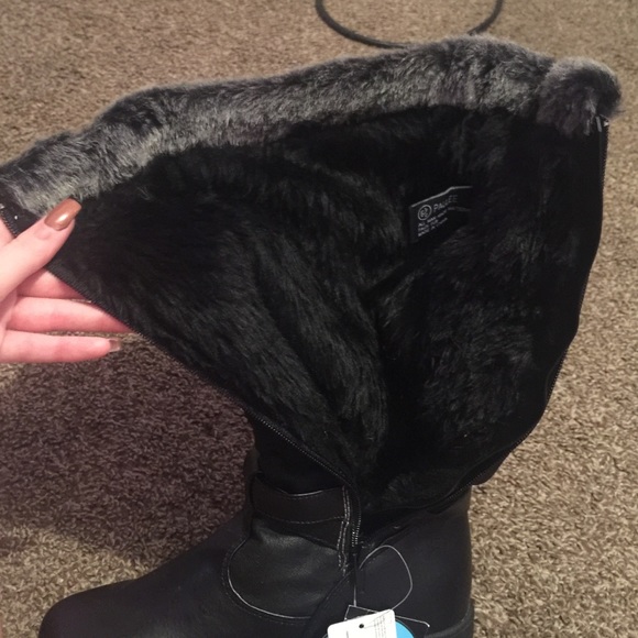 Boots - Picture 3 of 3