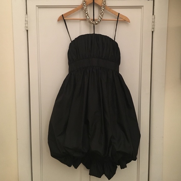 Get the look! Black Strapless Jill Stuart Collection Statement Bubble Mini Dress - Picture 3 of 6