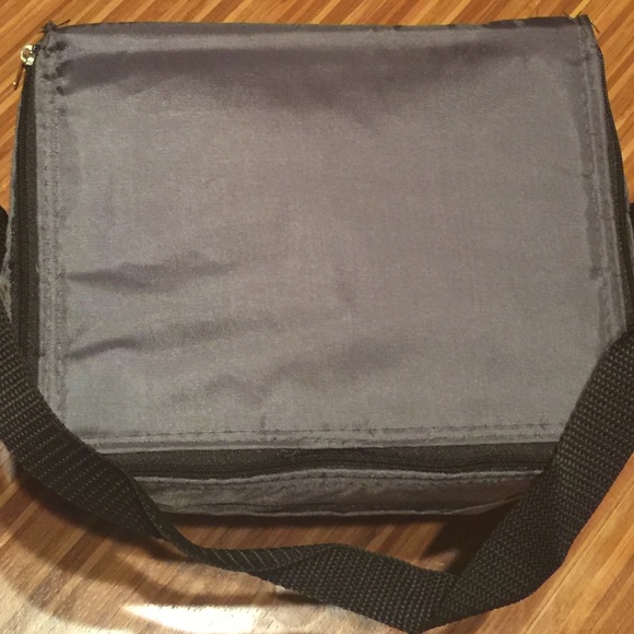 Extra 30% off 4 NWOT insulted coolers - Picture 7 of 8