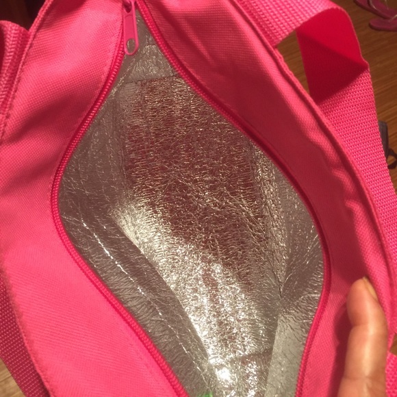 Extra 30% off 4 NWOT insulted coolers - Picture 2 of 8