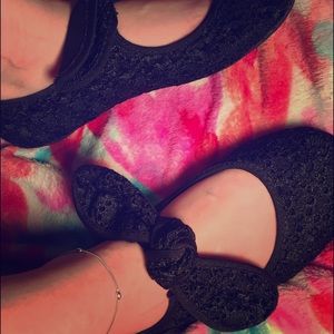 BIG BUDDHA Women's Baily Knotted Bow Accent Flats