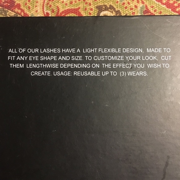 Lashes In A Box - Picture 3 of 4