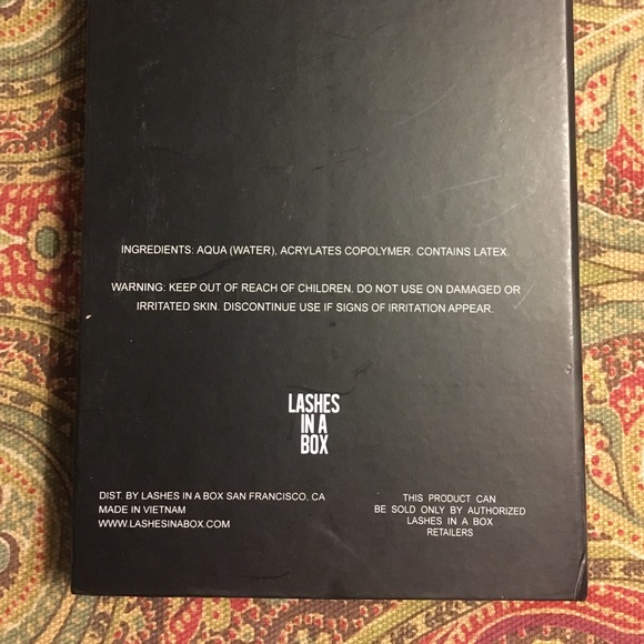 Lashes In A Box - Picture 4 of 4