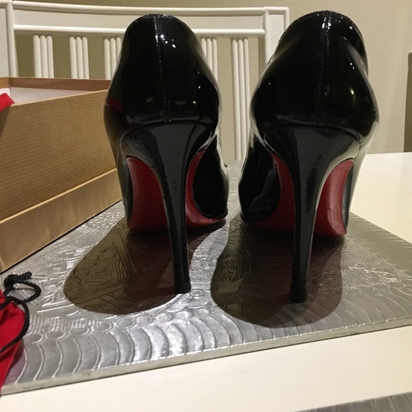 Christian Louboutin simple black 100 patent calf - Picture 2 of 4