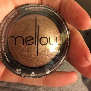 Mellow Baked Eye Shadow in Coco