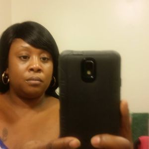 Meet your Posher, Adrianne