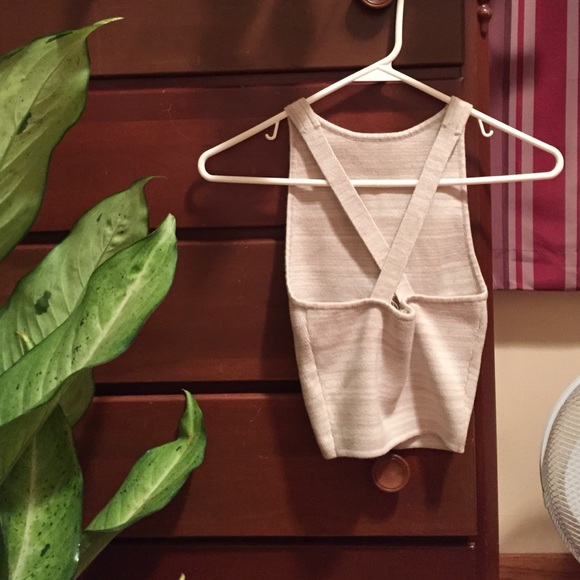 Stretchy crop top cross back