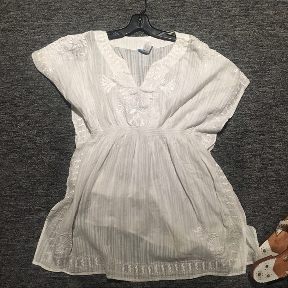 White tunic - Picture 1 of 1