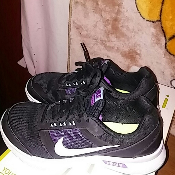 Nike womens shoes