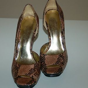 Jessica Simpson Pump