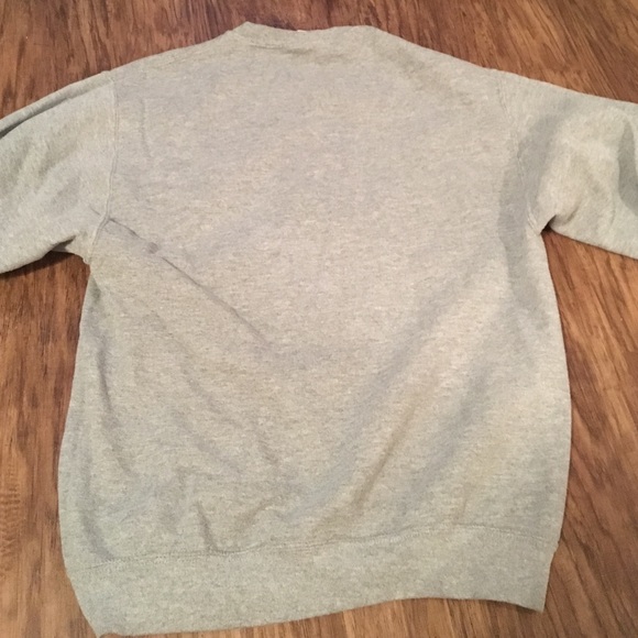 Sweatshirt - Picture 2 of 3