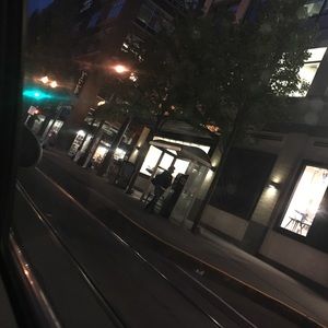 Meet your Posher, Joelle