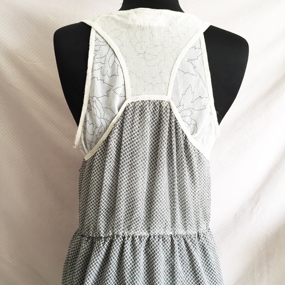 Sleeveless Chiffon Patterned Dress - Picture 2 of 4