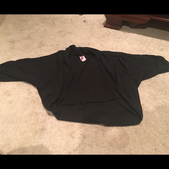 579 Black cover up/ cardigan.